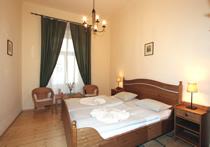Merlin River Hotel