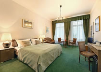 Salvator Hotel