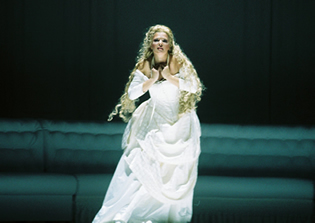 La traviata at the Prague State Opera in Prague. Opera by Giuseppe Verdi - Photo 