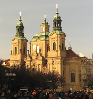 Best of Classical Music at St. Nicholas Church at Old Town Square in Prague4