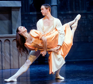 Romeo & Juliet at Hybernia Theatre in Prague7. Ballet by Sergei Prokofiev