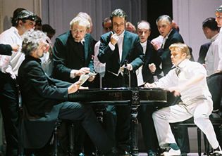 La traviata at the Prague State Opera in Prague. Opera by Giuseppe Verdi - Photo 7