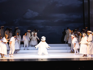 The Bartered Bride at the National Theatre in Prague. Opera by Bedřich Smetana - Photo 8