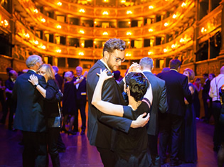 New Year's Eve Gala: Ball im Savoy & Dinner at the Prague State Opera in Prague9. Opera by Paul Abraham
