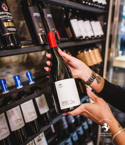 White Horse Restaurant11